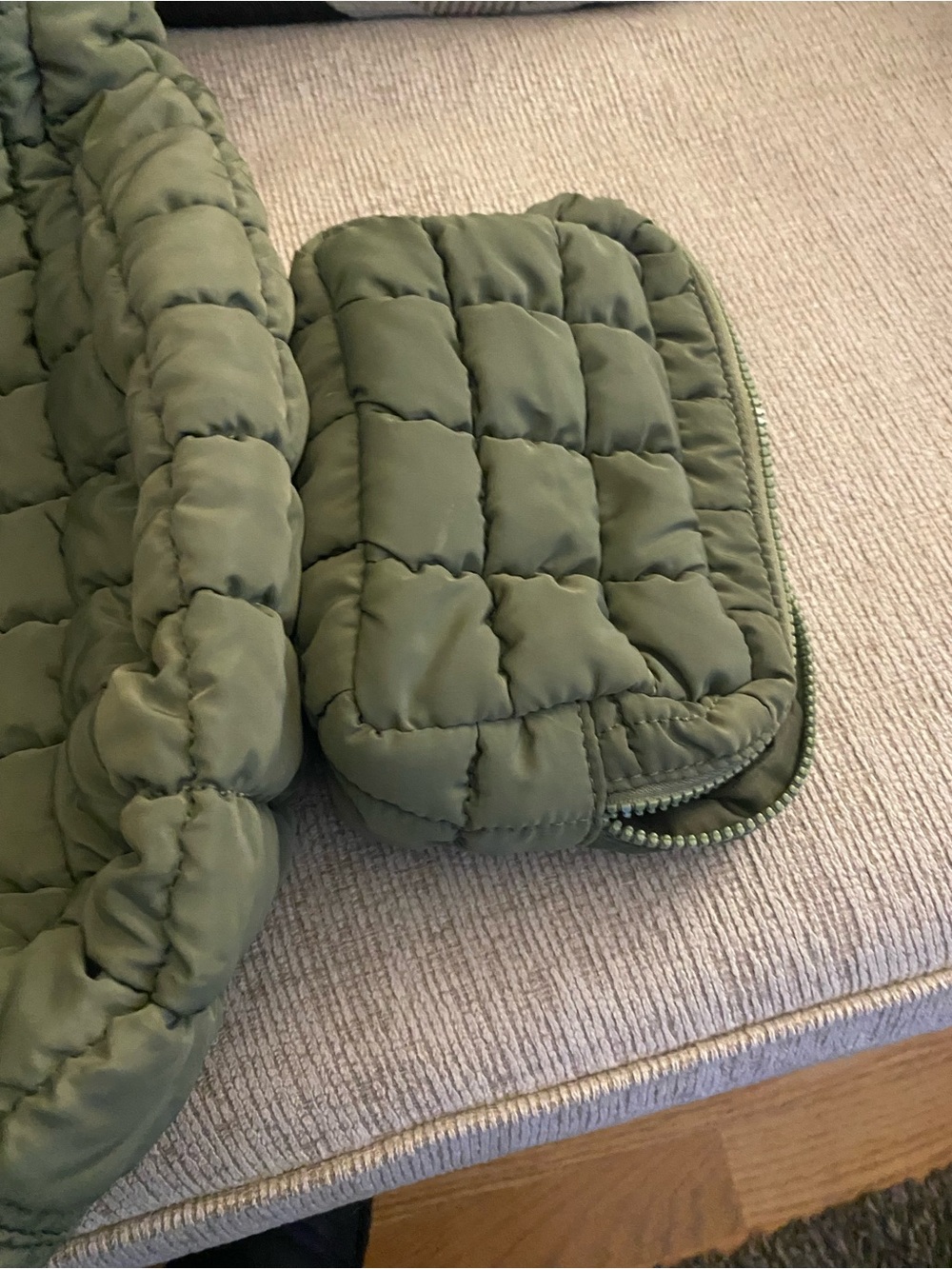 Free people Quilted Shoulder Tote Bag in Sage Green - Picture 4 of 9